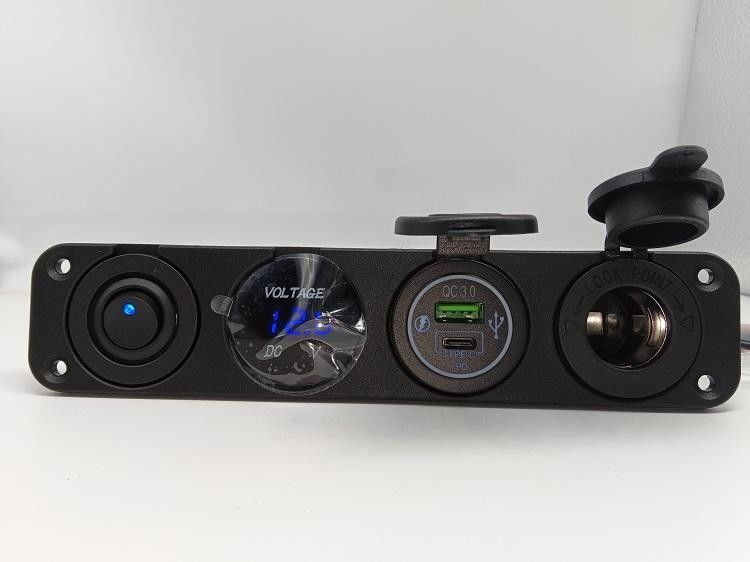 4 trong 1 Voltmeter ô tô USB kép 12V Máy hút thuốc lá ô tô Lighter Voltage Meter với công tắc